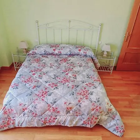 5 Personas Con Garaje A 10 Minutos De *