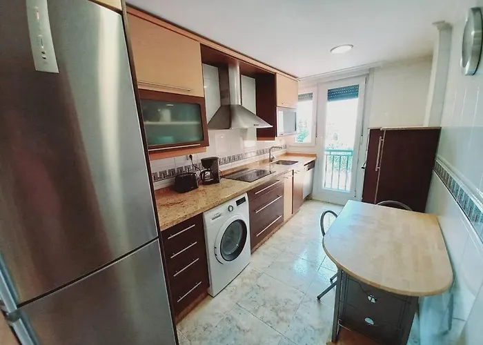 5 Personas Con Garaje A 10 Minutos De Apartman Valladolid